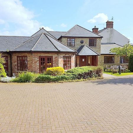Roade House Hotel Northampton Exterior photo